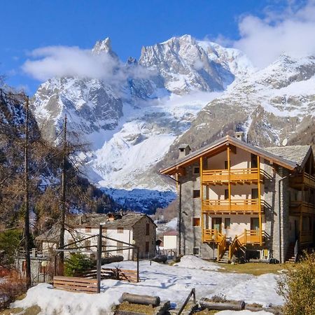 Hotel Aigle Courmayeur Eksteriør bilde