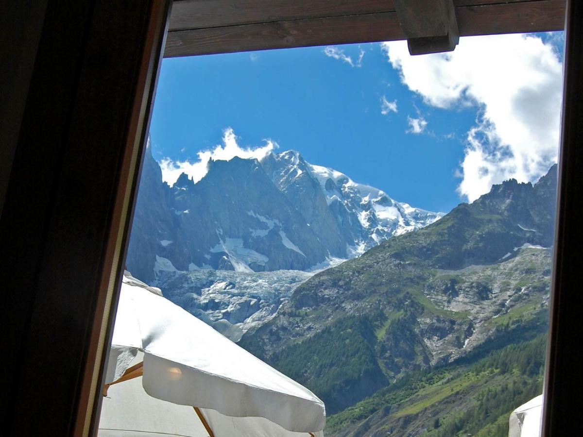 Hotel Aigle Courmayeur Eksteriør bilde