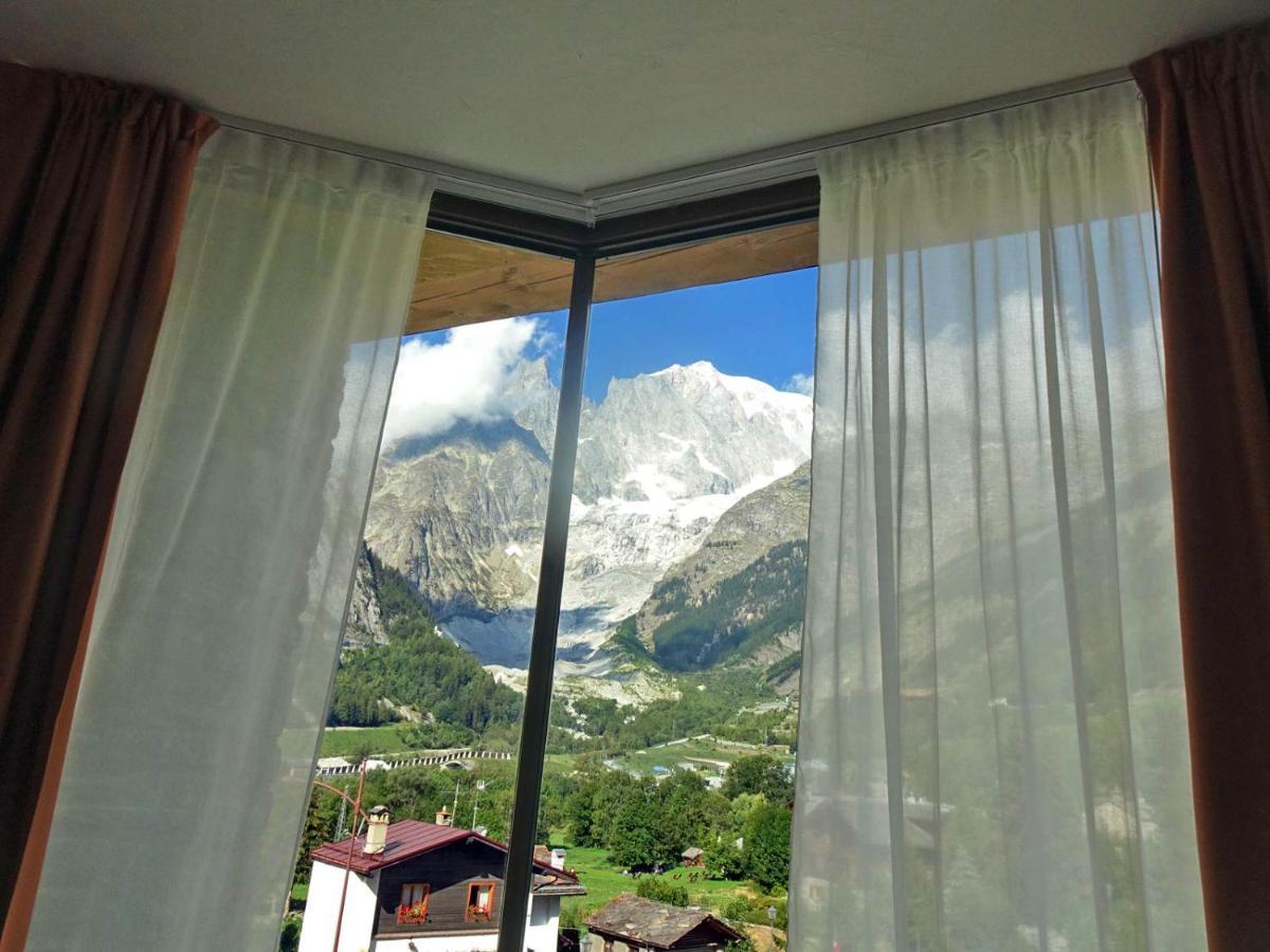 Hotel Aigle Courmayeur Eksteriør bilde